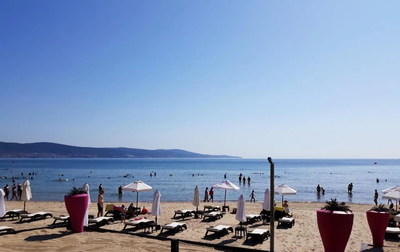 Apartments Oasis Vip Club Sunny Beach